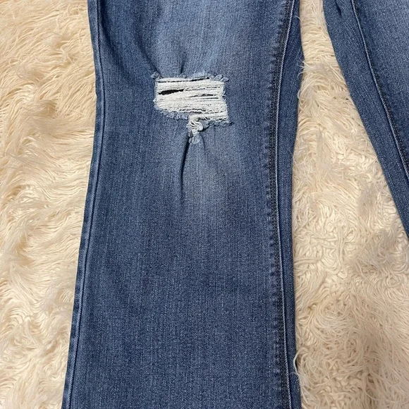 Classic Blue Wide Leg distressed jeans - Picture 3 of 6